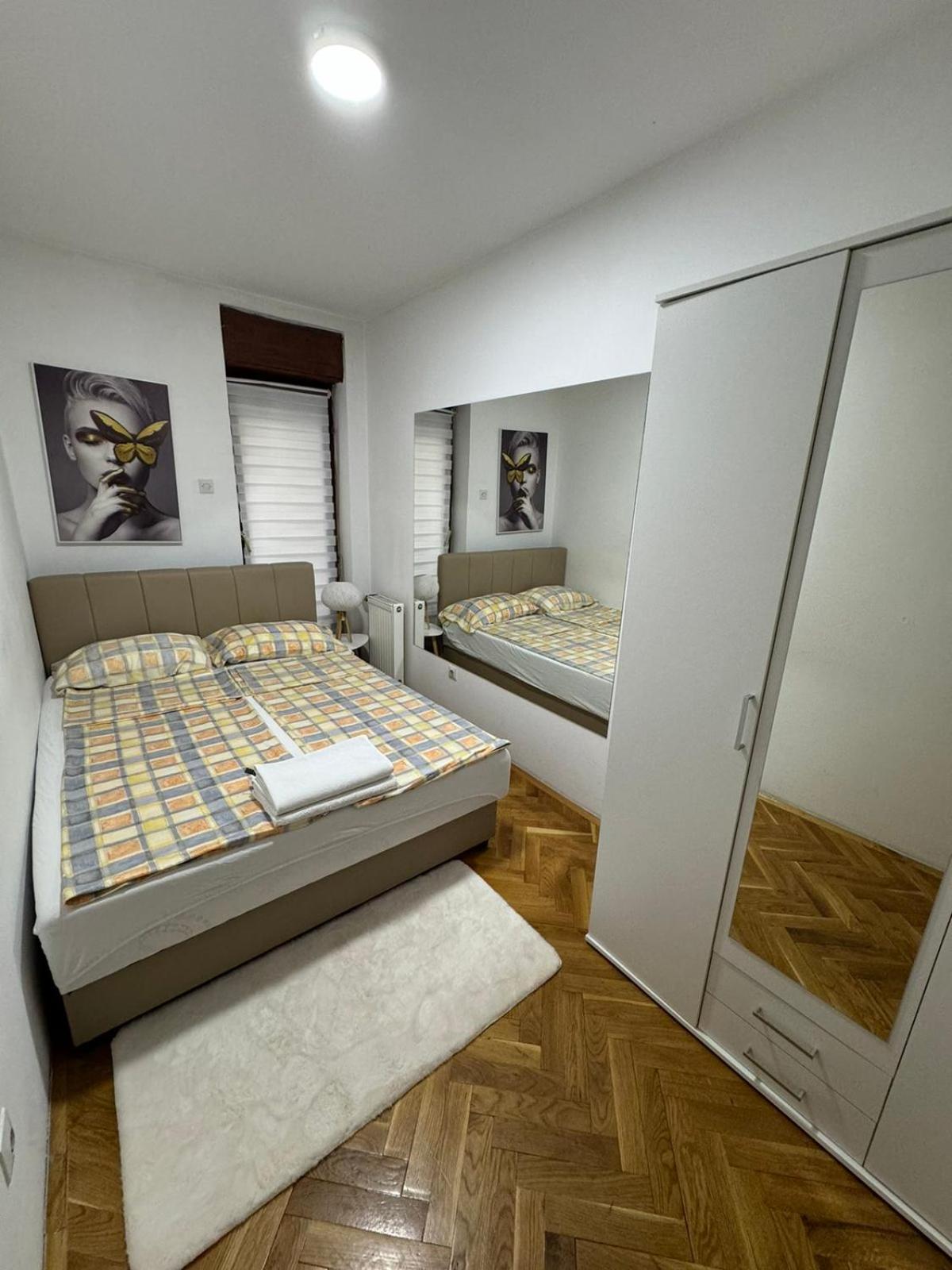 Creative Studio 5 Appartement Novi Sad Buitenkant foto